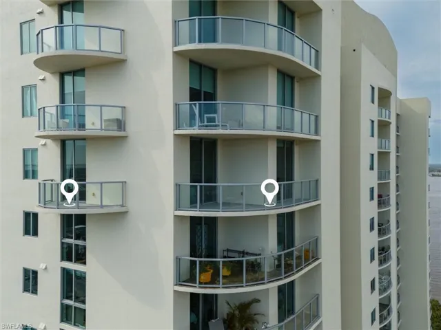 View of apartment building / complex