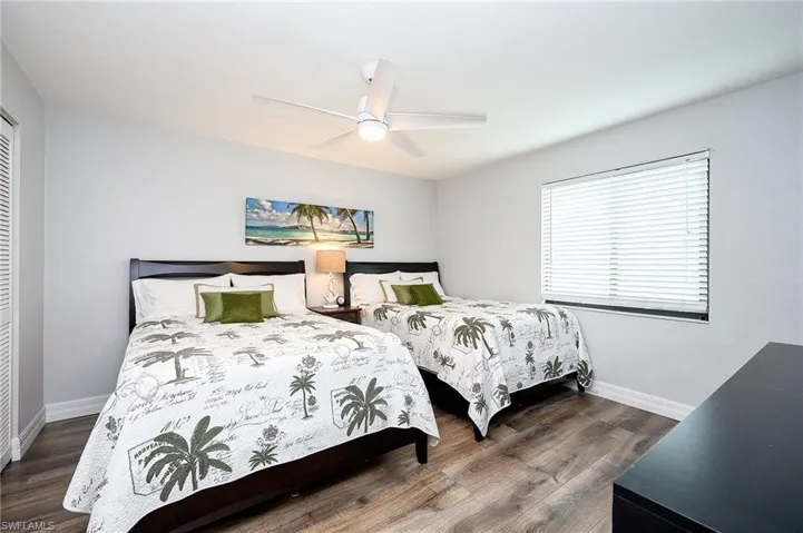 586 Beachwalk Cir O-305, Naples, Florida 34108