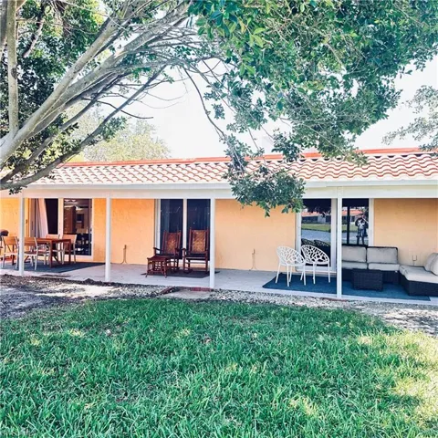 186  Harrison  RD, Naples, FL 34112