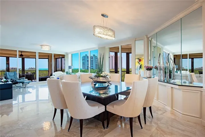 8990  Bay Colony  DR, Naples, FL 34108
