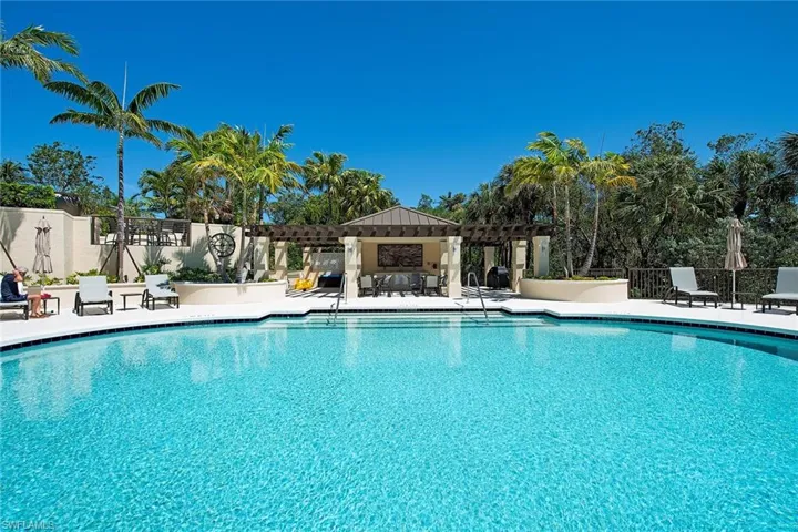 8990  Bay Colony  DR, Naples, FL 34108