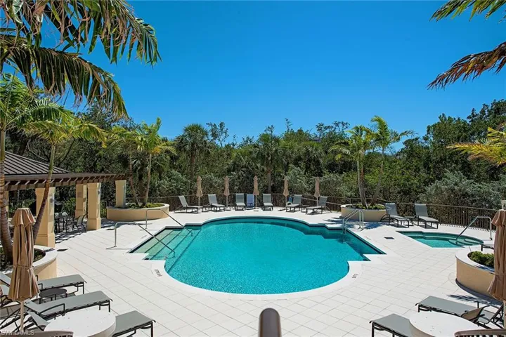 8990  Bay Colony  DR, Naples, FL 34108