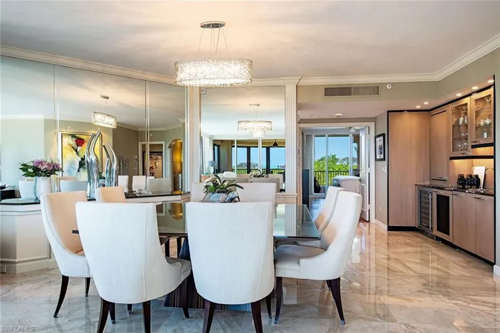 8990  Bay Colony  DR, Naples, FL 34108