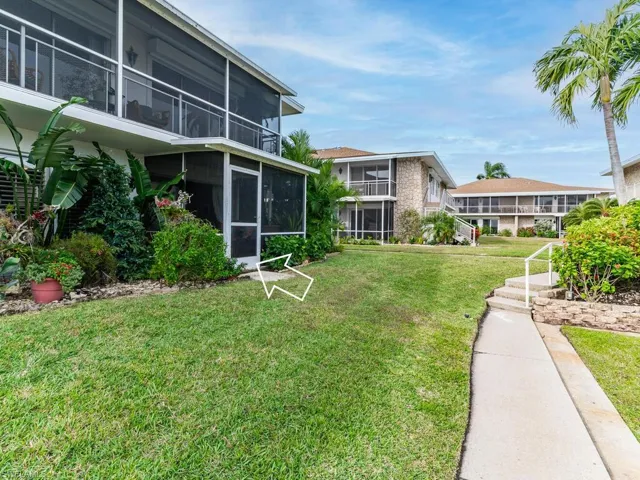 330 Kon Tiki Dr # B3, Naples Fl 34113