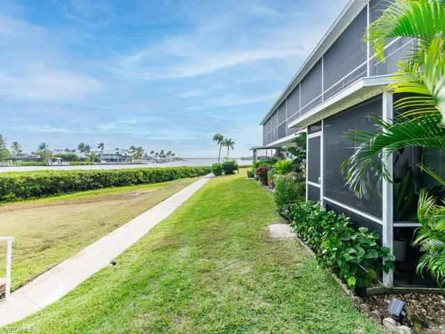 330 Kon Tiki Dr # B3, Naples Fl 34113
