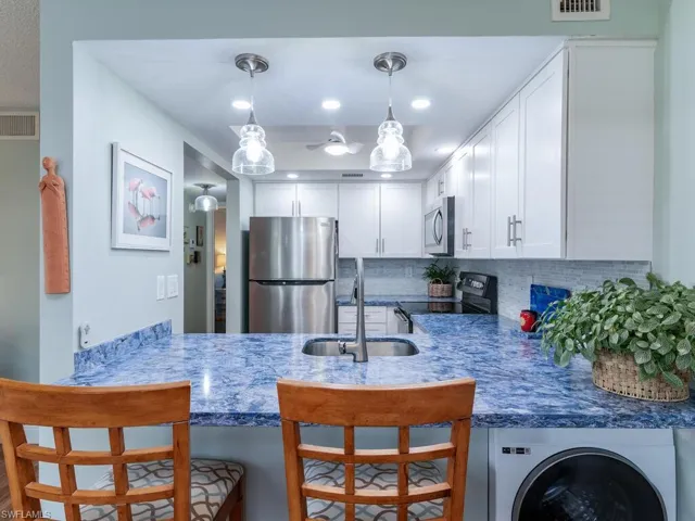 330 Kon Tiki Dr # B3, Naples Fl 34113