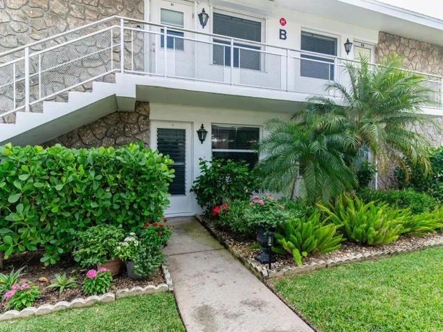 330 Kon Tiki Dr # B3, Naples Fl 34113