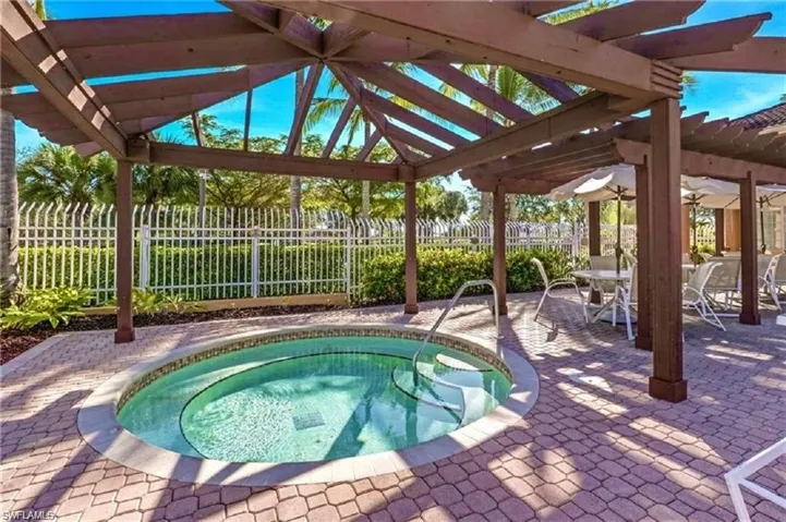 15655 Ocean Walk Cir 205, Fort Myers, Florida 33908