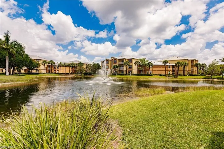 15655 Ocean Walk Cir 205, Fort Myers, Florida 33908