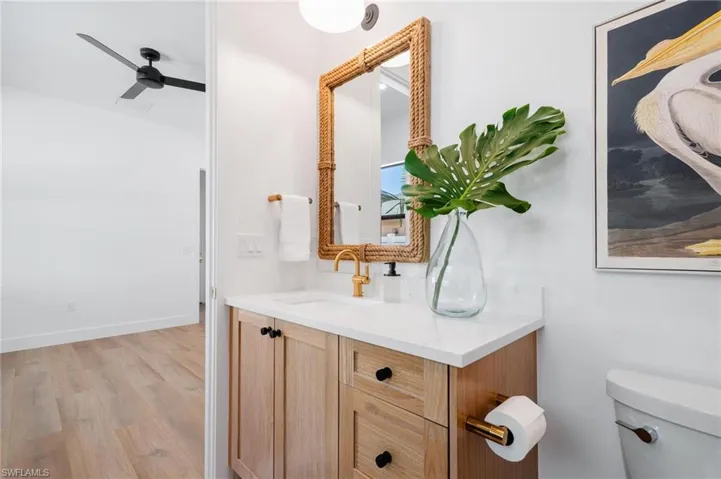 #2 Charming  coastal decor