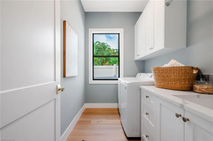 Washer & Dryer included