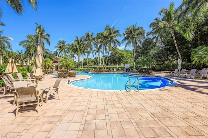 2630  Bolero  DR, Naples, FL 34109