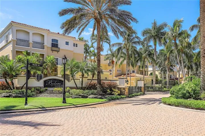 2630  Bolero  DR, Naples, FL 34109