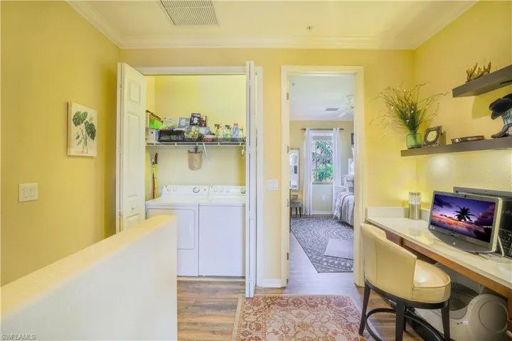 9041 Alturas St 3803, Naples, Florida 34113