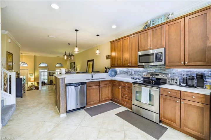 9041 Alturas St 3803, Naples, Florida 34113