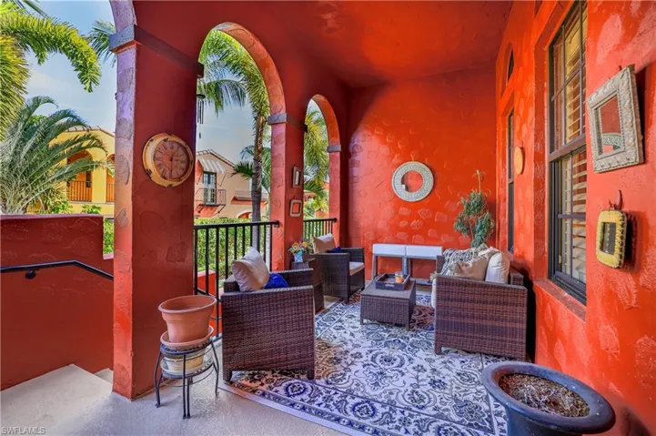 9041 Alturas St 3803, Naples, Florida 34113