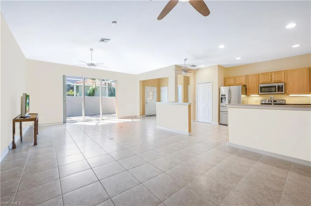 3991 Recreation LN, Naples, FL 34116,225006480