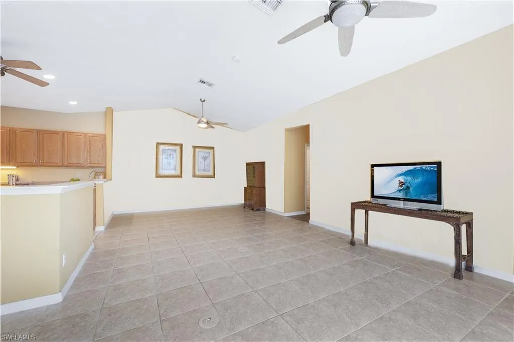 3991 Recreation LN, Naples, FL 34116,225006480