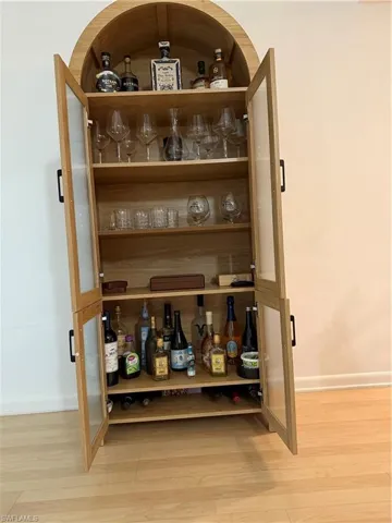 576 Retreat Dr 201, Naples, Florida 34110