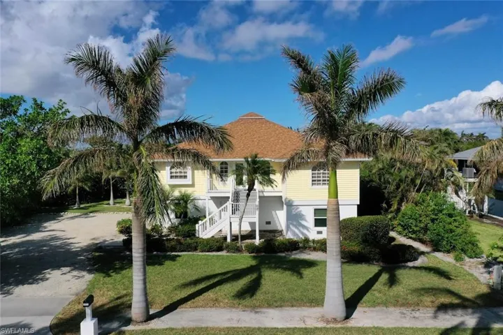 1426 Sand Castle - Front