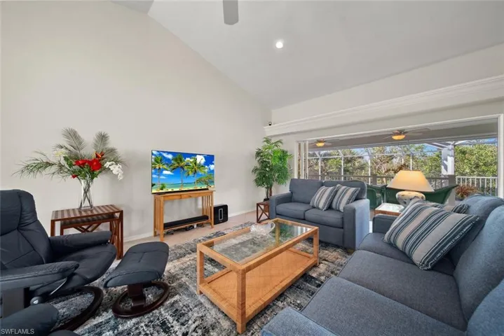 Great Room out to lanai