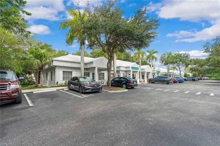 2950  Immokalee  RD, Naples, FL 34110
