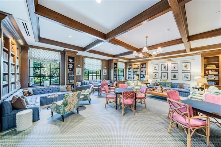 Wilderness Country Club Dining area