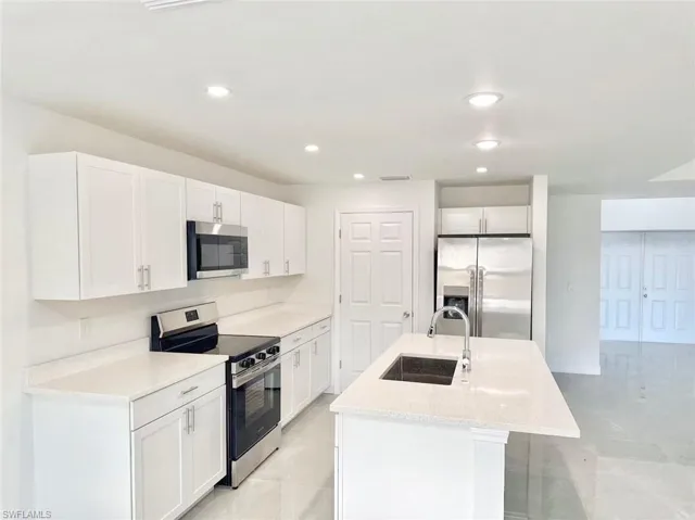 3705 26th St Sw, Lehigh Acres, Florida 33976