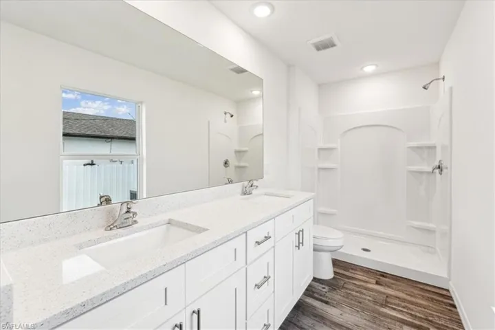 1140 NW 1st  PL, Cape Coral, FL 33993