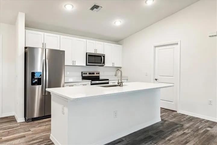 1140 NW 1st  PL, Cape Coral, FL 33993