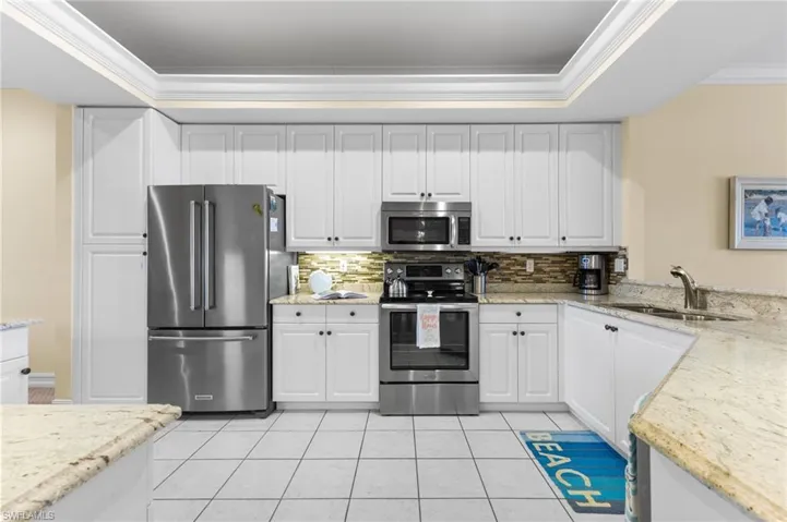 1875  Les Chateaux  BLVD, Naples, FL 34109