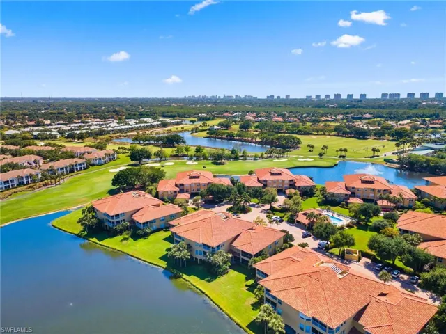 1875  Les Chateaux  BLVD, Naples, FL 34109
