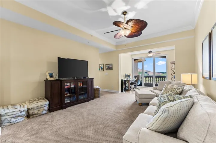 1875  Les Chateaux  BLVD, Naples, FL 34109