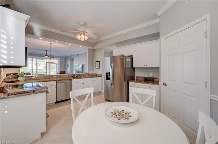3989  Bishopwood E CT, Naples, FL 34114