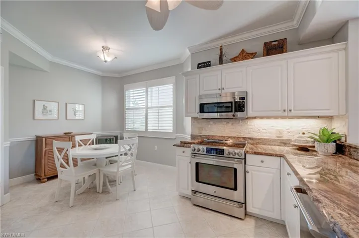 3989  Bishopwood E CT, Naples, FL 34114