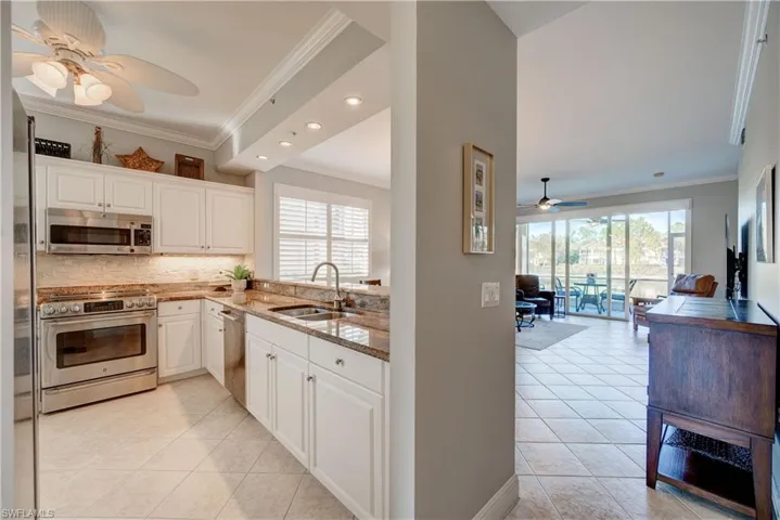 3989  Bishopwood E CT, Naples, FL 34114