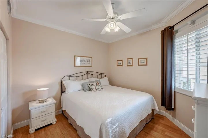 3989  Bishopwood E CT, Naples, FL 34114