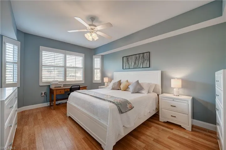 3989  Bishopwood E CT, Naples, FL 34114