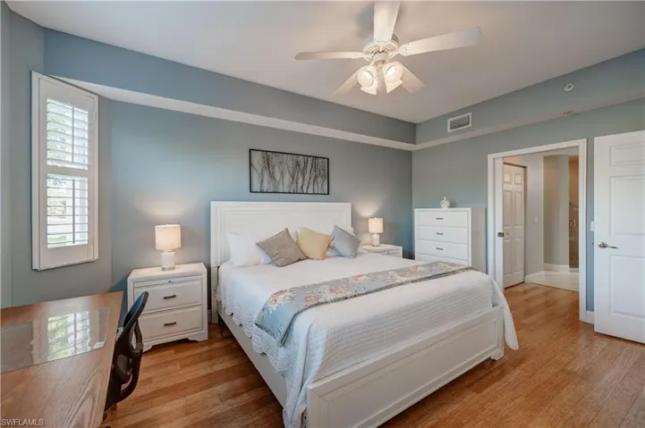 3989  Bishopwood E CT, Naples, FL 34114
