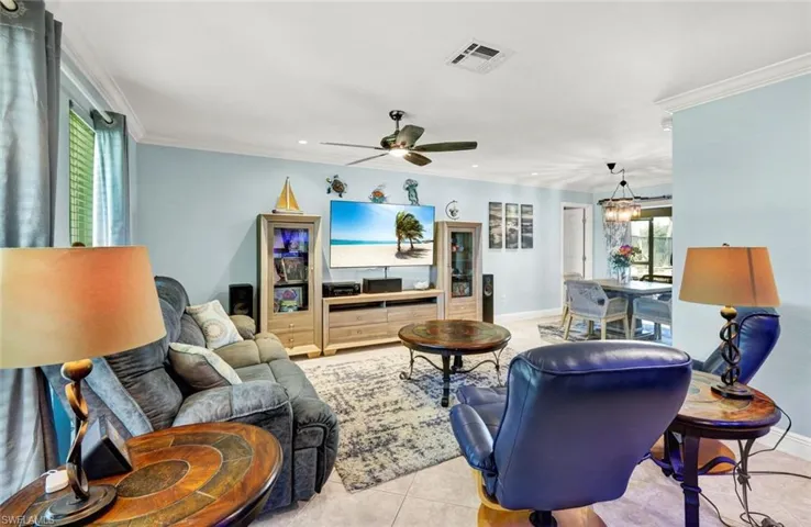 703 Se 33rd Ter, Cape Coral, Florida 33904