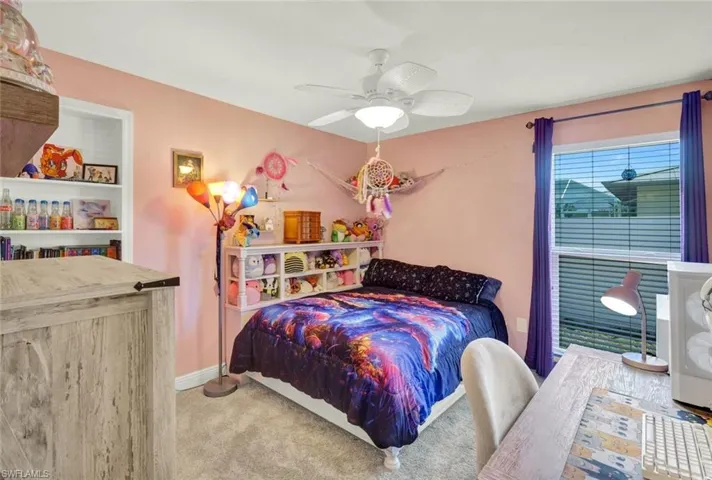 703 Se 33rd Ter, Cape Coral, Florida 33904