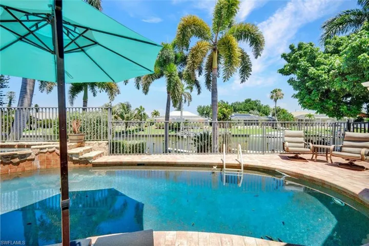 703 Se 33rd Ter, Cape Coral, Florida 33904