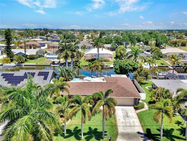 703 Se 33rd Ter, Cape Coral, Florida 33904