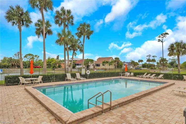 6085 Lake Front Dr, Fort Myers, Florida 33908