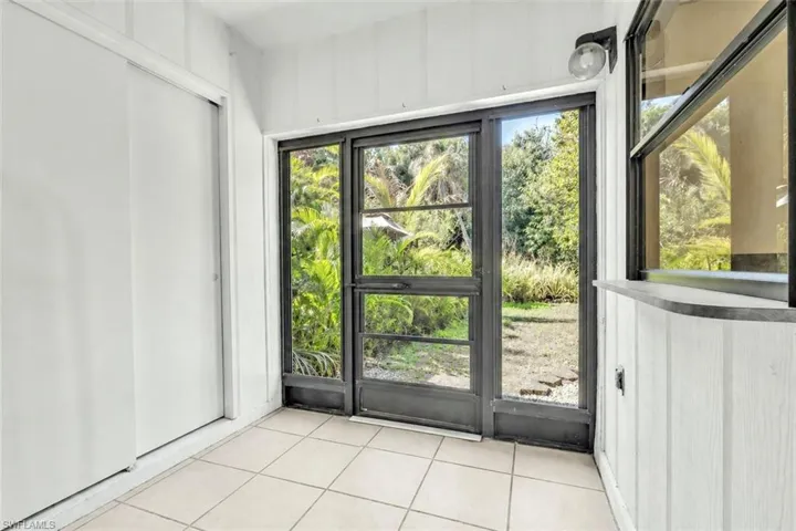 Lanai-with Pass through to Kitchen and Storage!