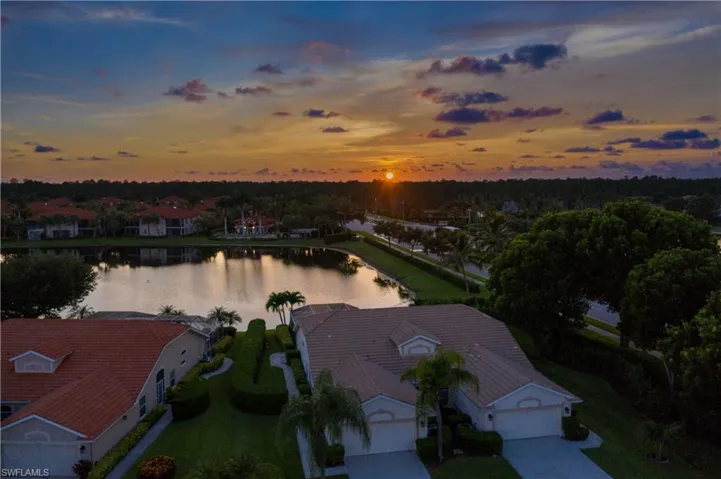 6513 Castlelawn Pl, Naples, Florida 34113