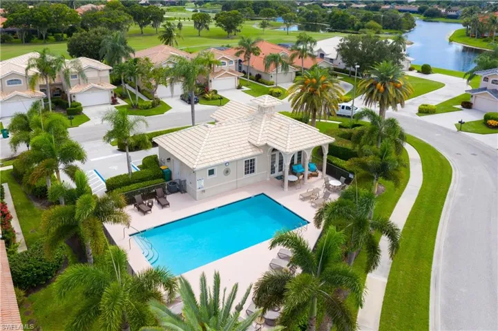 6513 Castlelawn Pl, Naples, Florida 34113