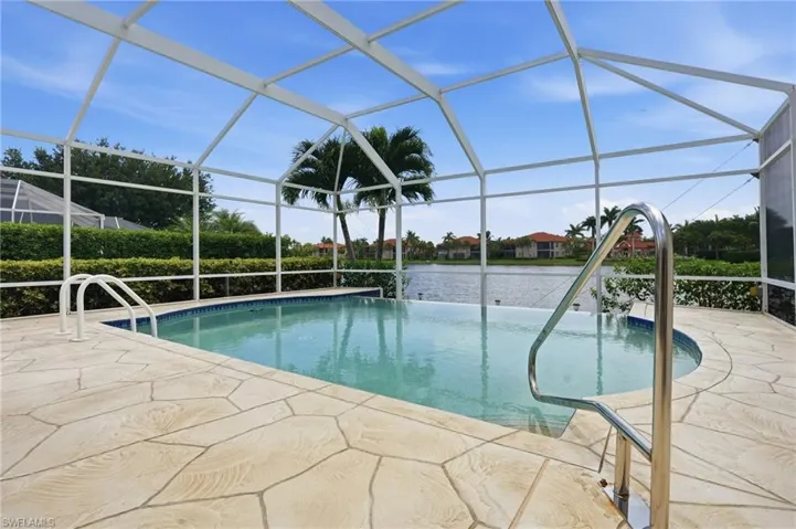 6513 Castlelawn Pl, Naples, Florida 34113