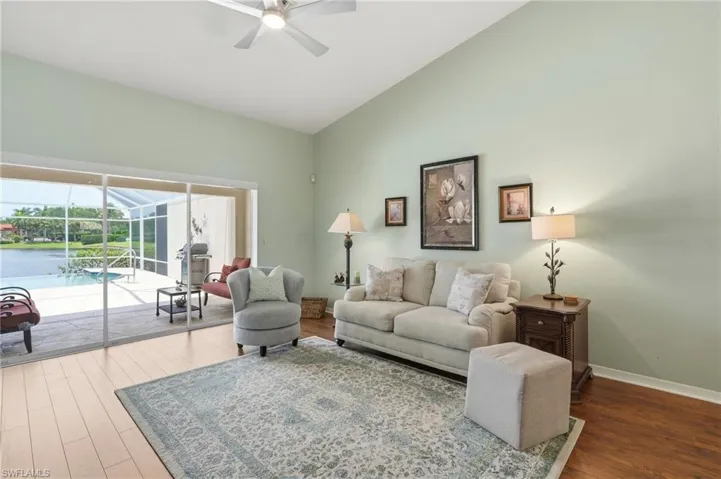 6513 Castlelawn Pl, Naples, Florida 34113
