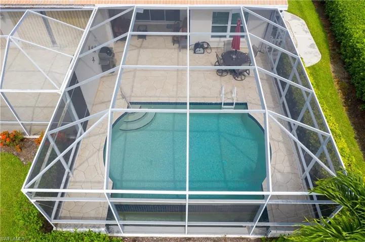 6513 Castlelawn Pl, Naples, Florida 34113